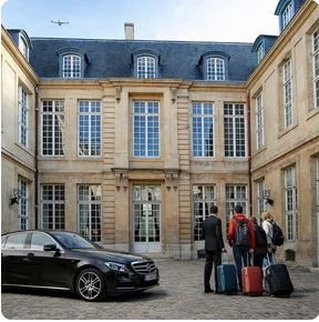 visite et decouverte 17122025 hotel de guenegaud