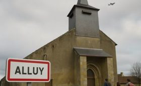 ALLUY – Église et scène d’arrivée